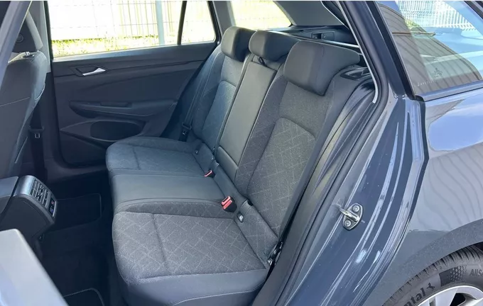 VOLKSWAGEN GOLF SW 2.0 TDI SCR 150 DSG7 Life Business extérieur arrière 212803
