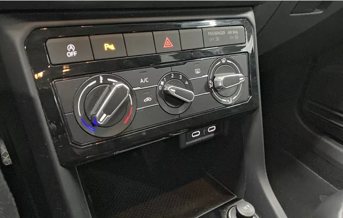 VOLKSWAGEN T-CROSS 1.0 TSI 110 Start/Stop BVM6 Life Plus photo 19 2128492