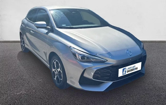 MG MG3 1.5 L Hybrid+ 195 ch Luxury extérieur trois quart avant droit 601187