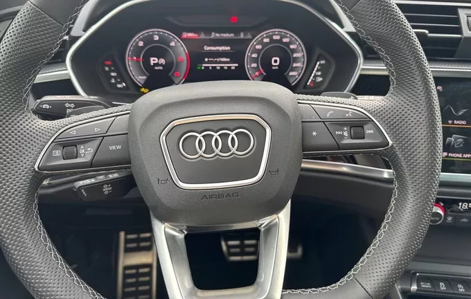 AUDI Q3 35 TDI 150 ch S tronic 7 S line plus photo 12 2128270