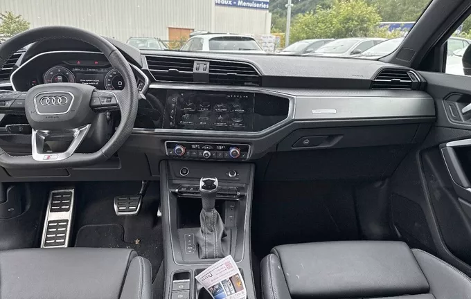 AUDI Q3 35 TDI 150 ch S tronic 7 S line plus photo 18 2128270