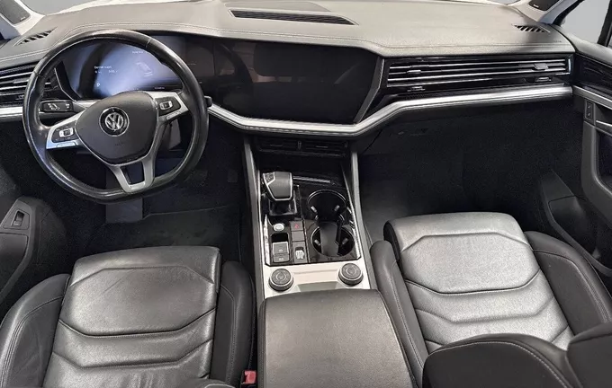 VOLKSWAGEN TOUAREG 3.0 TDI 286ch Tiptronic 8 4Motion Carat Exclusive extérieur côté gauche 945664
