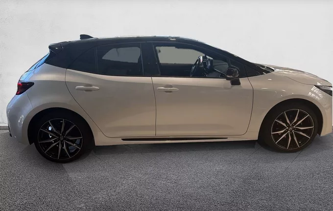 TOYOTA COROLLA HYBRIDE 140ch GR Sport extérieur côté droit 1103870