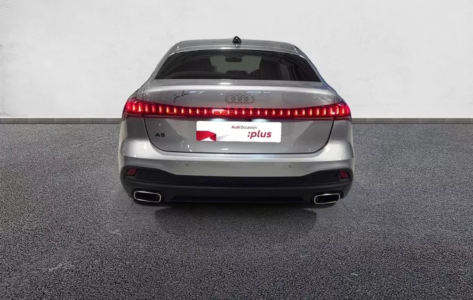 AUDI A5 TFSI 150 ch S tronic 7 Business Executive extérieur arrière 2127647