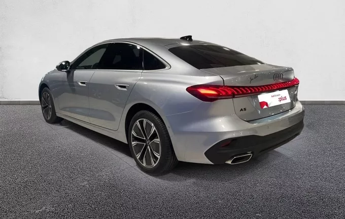AUDI A5 TFSI 150 ch S tronic 7 Business Executive extérieur trois quart arrière gauche 2127647