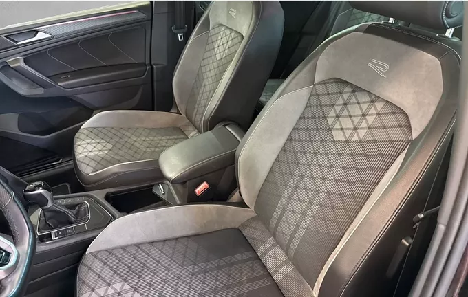VOLKSWAGEN TIGUAN 2.0 TDI 150ch DSG7 R-Line extérieur trois quart arrière droit 2128130