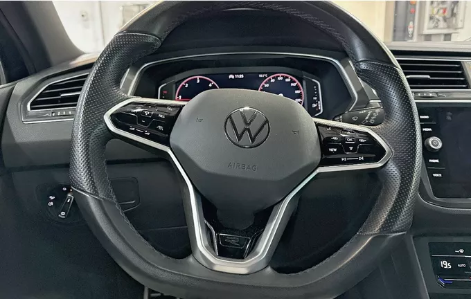VOLKSWAGEN TIGUAN 2.0 TDI 150ch DSG7 R-Line photo 15 2128130