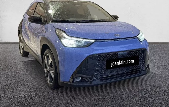 TOYOTA AYGO X Hybride 116h Graphic extérieur trois quart avant droit 99649