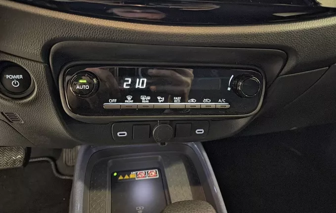 TOYOTA AYGO X Hybride 116h Graphic photo 14 99649