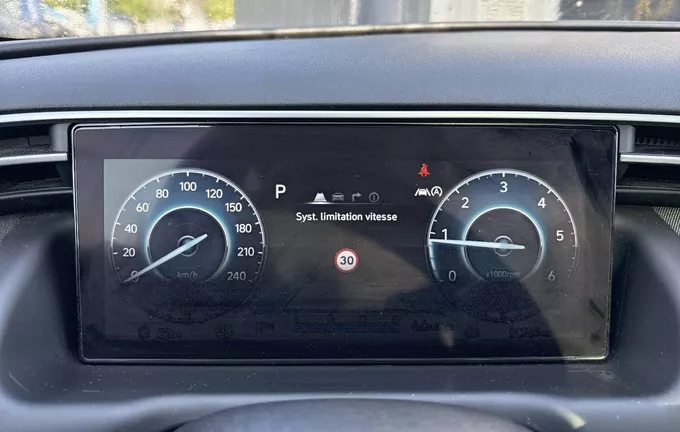 HYUNDAI TUCSON 1.6 CRDi 136 Hybrid 48V DCT-7 Executive photo 16 13881