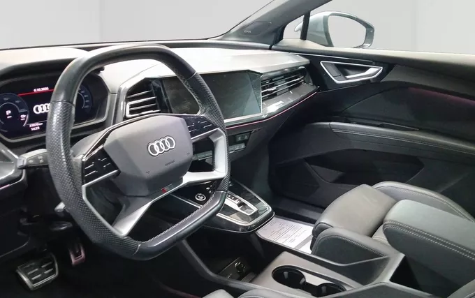 AUDI Q4 E-TRON 45 265 ch 82 kWh quattro S line photo 11 2133316