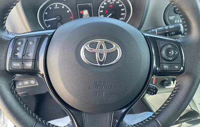 TOYOTA YARIS 110 VVT-i France Connect photo 12 1103397