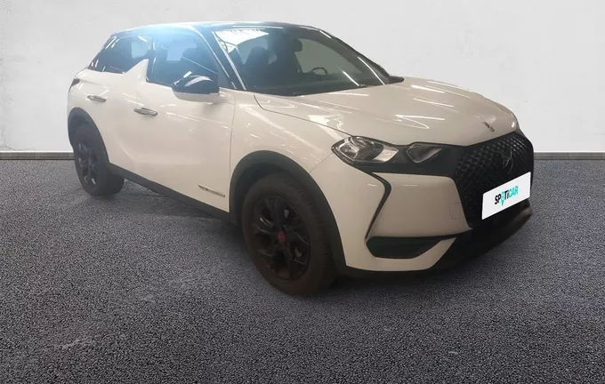DS DS3 Crossback PureTech 130 EAT8 Performance Line extérieur trois quart avant droit 946522
