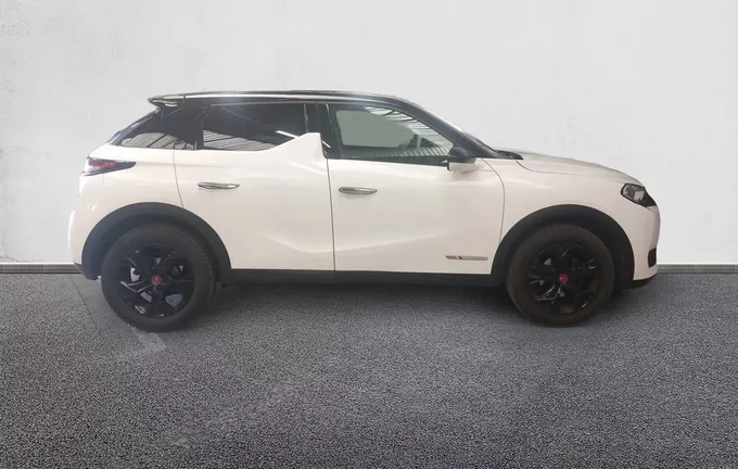 DS DS3 Crossback PureTech 130 EAT8 Performance Line extérieur côté droit 946522