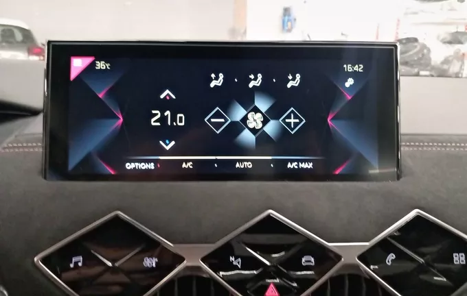 DS DS3 Crossback PureTech 130 EAT8 Performance Line photo 20 946522