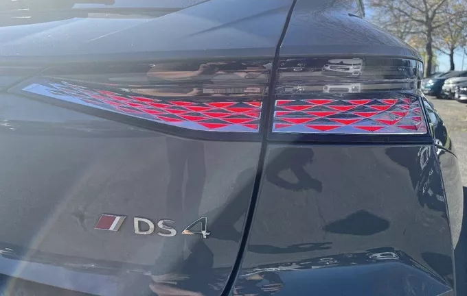 DS DS4 DS 4 PureTech 130 EAT8 Performance Line+ photo 17 945658