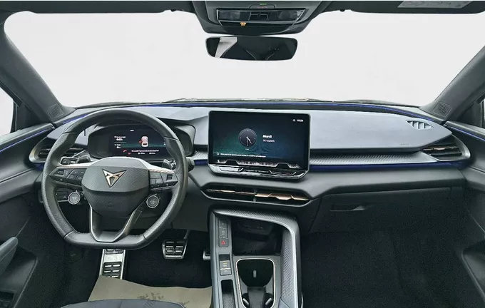 CUPRA TERRAMAR 1.5 eHybrid 272 ch DSG6 VZ extérieur trois quart avant droit 560221