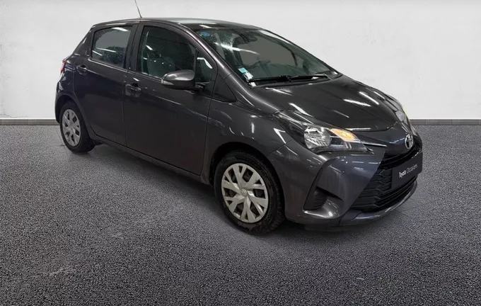 TOYOTA YARIS 70 VVT-i 20eme anniversaire extérieur trois quart avant droit 1103568
