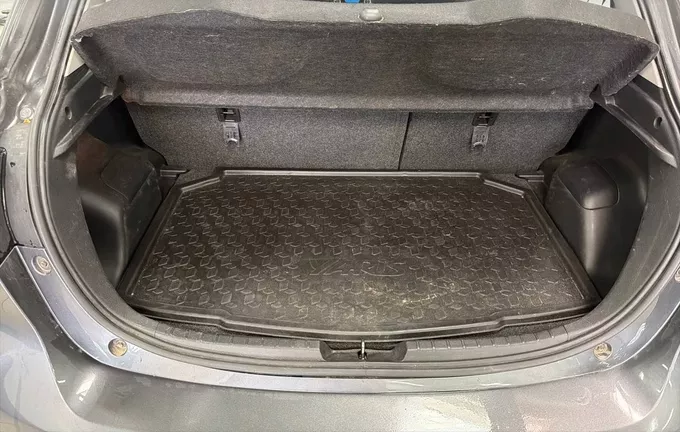 TOYOTA YARIS 70 VVT-i 20eme anniversaire photo 10 1103568