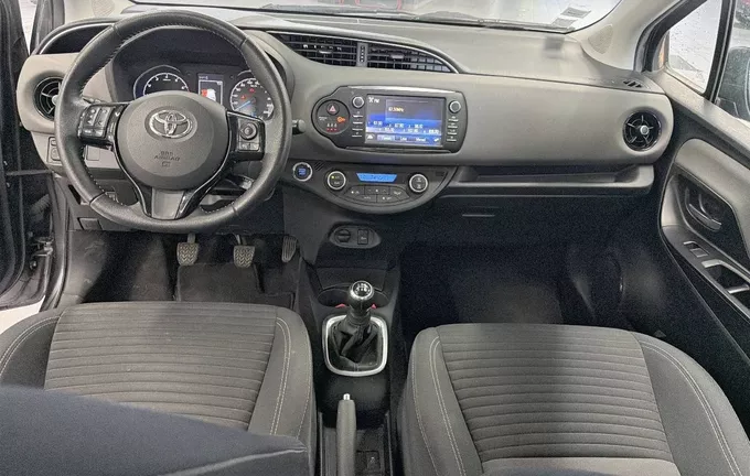 TOYOTA YARIS 70 VVT-i 20eme anniversaire photo 18 1103568