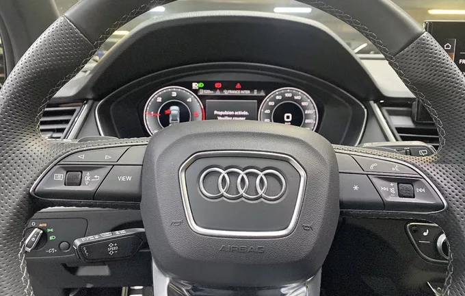 AUDI Q5 Sportback 35 TDI 163 S tronic 7 Black Edition photo 12 2129564