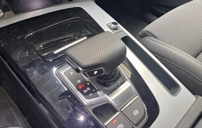 AUDI Q5 Sportback 35 TDI 163 S tronic 7 Black Edition photo 13 2129564