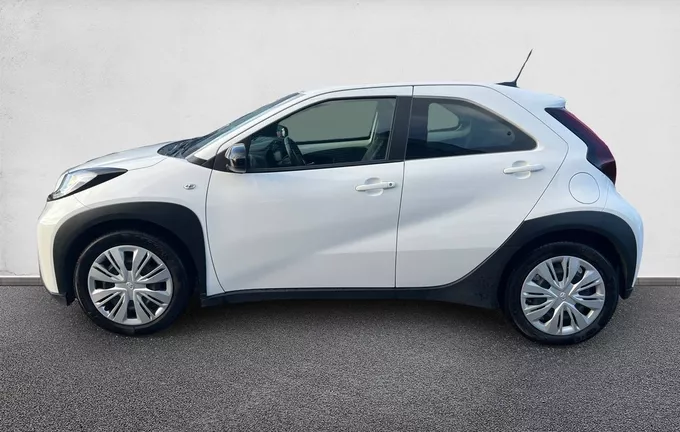 TOYOTA AYGO X 1.0 VVT-i 72 Dynamic extérieur côté gauche 1102754