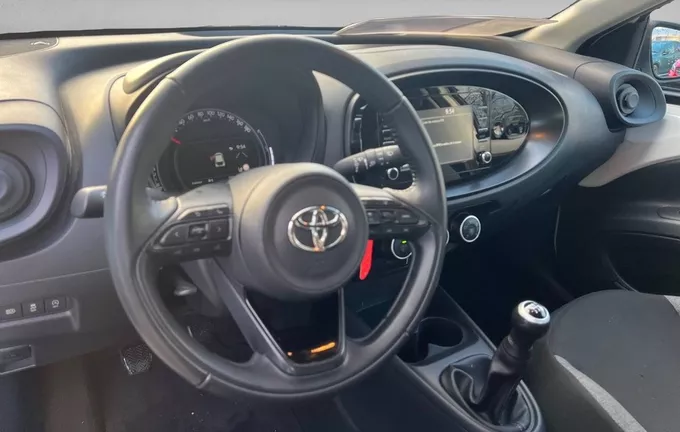 TOYOTA AYGO X 1.0 VVT-i 72 Dynamic photo 11 1102754