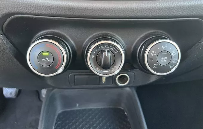 TOYOTA AYGO X 1.0 VVT-i 72 Dynamic photo 14 1102754