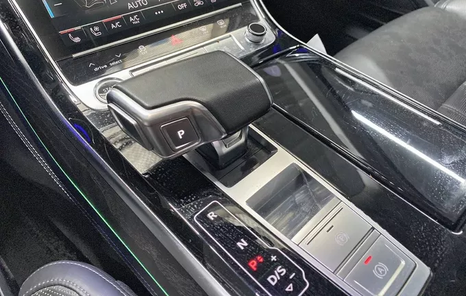 AUDI A8 60 TFSIe Tiptronic 8 quattro photo 13 2125742