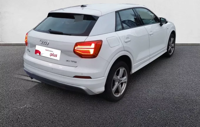 AUDI Q2 30 TFSI 116 BVM6 Sport Limited extérieur trois quart arrière droit 2125221