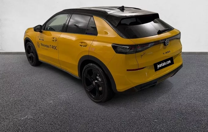 VOLKSWAGEN T-ROC 1.5 eTSI EVO2 Hybrid 150 ch DSG7 R-Line extérieur trois quart arrière gauche 9697