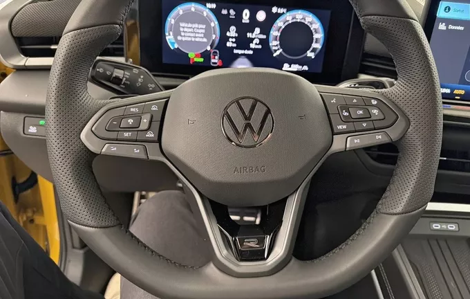 VOLKSWAGEN T-ROC 1.5 eTSI EVO2 Hybrid 150 ch DSG7 R-Line photo 12 9697