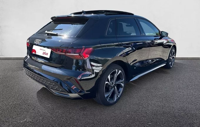 AUDI A3 Sportback TDI 150 S tronic 7 S line extérieur trois quart arrière droit 2128088