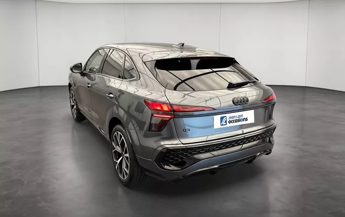 AUDI Q3 Sportback TFSI 150 ch Hybride S tronic 7 S line extérieur trois quart arrière gauche 5763