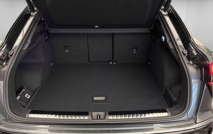 AUDI Q3 Sportback TFSI 150 ch Hybride S tronic 7 S line photo 10 5763