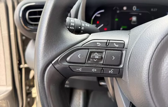 TOYOTA YARIS CROSS Hybride 116h AWD-i Trail (marchepieds standardisés) photo 12 1103575