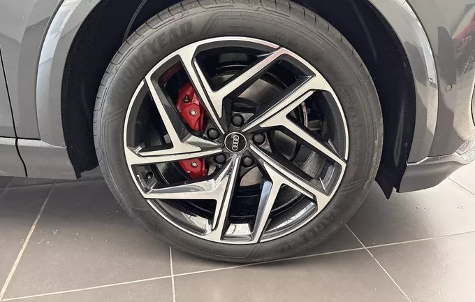 AUDI Q6 E-TRON 428 ch 100 kWh quattro S line photo 9 0712