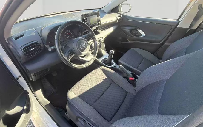 TOYOTA YARIS 70 VVT-i Dynamic Business photo 11 1103932