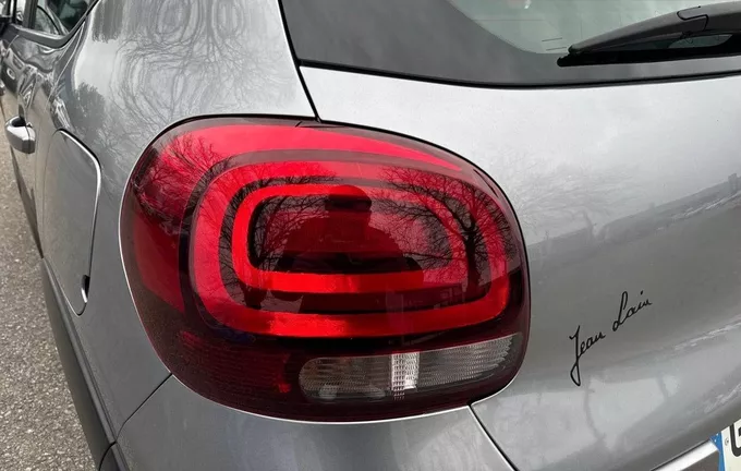 CITROEN C3 PureTech 110 S&S EAT6 Shine photo 17 945452