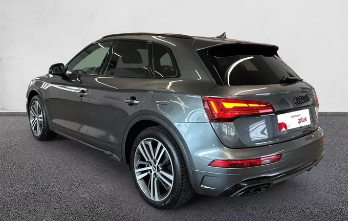 AUDI Q5 50 TFSIe 299 S tronic 7 Quattro S line extérieur trois quart arrière gauche 2129208