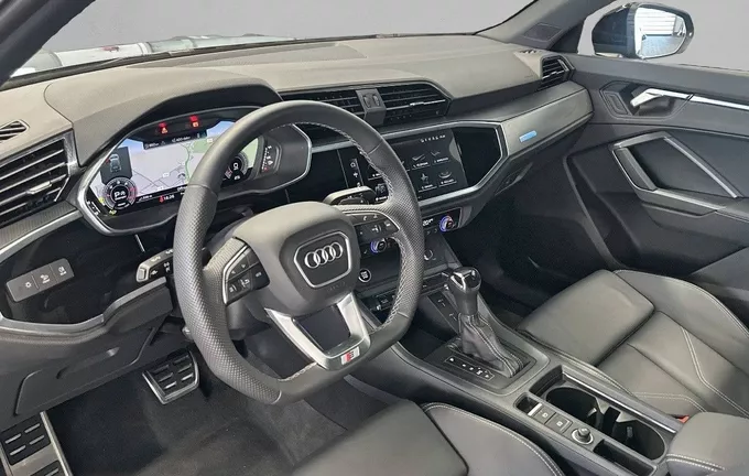 AUDI Q3 35 TDI 150 ch S tronic 7 S line plus photo 11 2128420