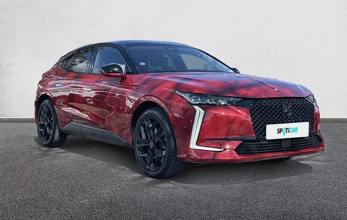 DS DS4 DS 4 Hybride E-Tense 225 EAT8 Performance Line+ extérieur trois quart avant droit 945660