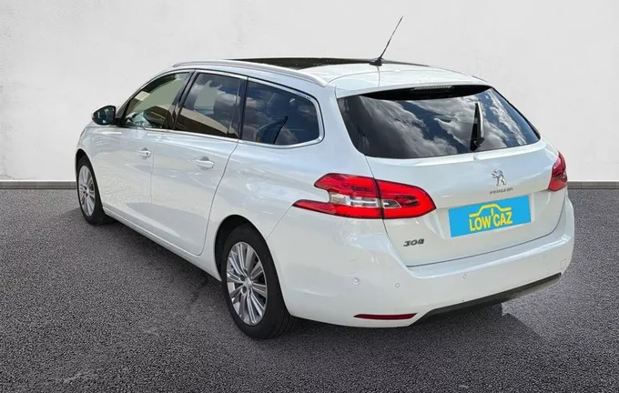PEUGEOT 308 SW 1.6 BlueHDi 120ch S&S EAT6 Allure extérieur trois quart arrière gauche 213057
