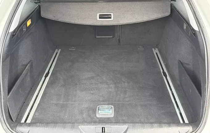 PEUGEOT 308 SW 1.6 BlueHDi 120ch S&S EAT6 Allure photo 10 213057