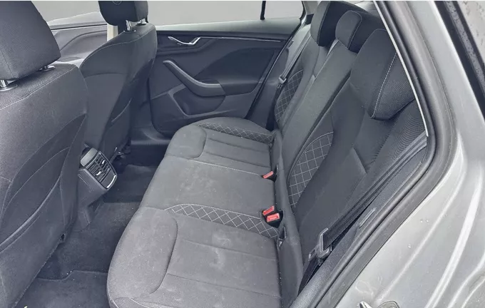 SKODA KAMIQ 1.0 TSI Evo 110 ch DSG7 Ambition extérieur arrière 2127906