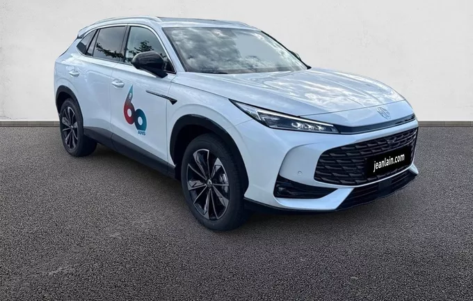 MG EHS 1.5 Hybrid+ 224 ch Luxury extérieur trois quart avant droit 9322