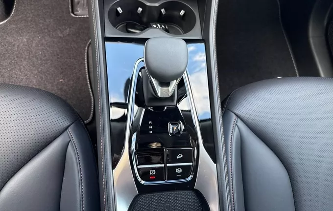 MG EHS 1.5 Hybrid+ 224 ch Luxury photo 13 9322