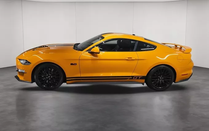FORD FASTBACK Mustang Fastback V8 5.0 BVA10 GT extérieur côté gauche 2132889