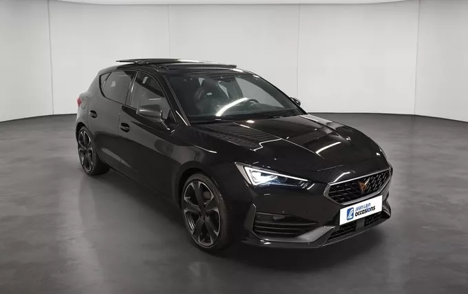 CUPRA LEON 1.4 e-HYBRID 245 ch DSG6 VZ extérieur trois quart avant droit 2131823